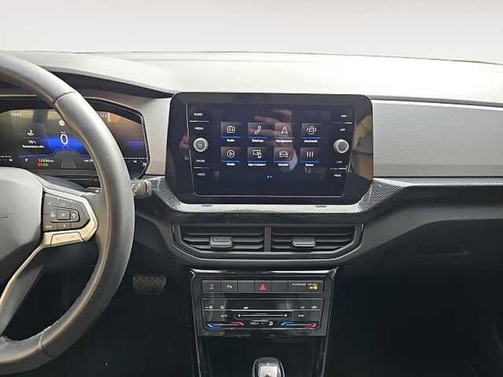 Volkswagen T-Cross usata a Lecco (10)