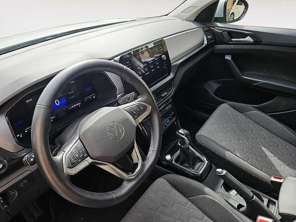 Volkswagen T-Cross usata a Lecco (14)