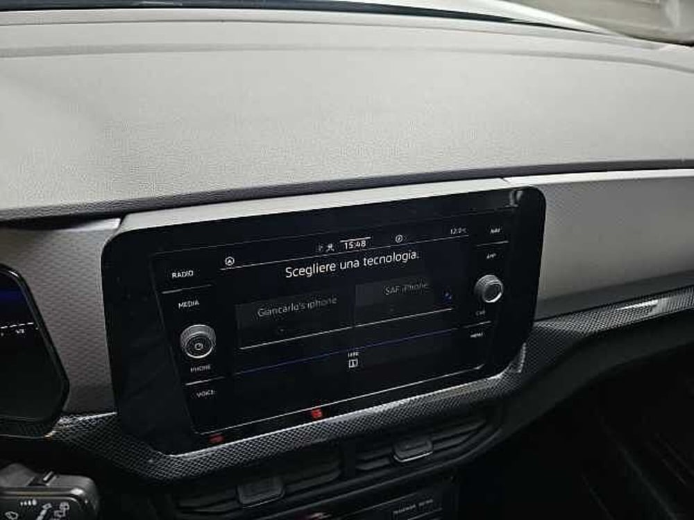 Volkswagen T-Cross usata a Lecco (16)