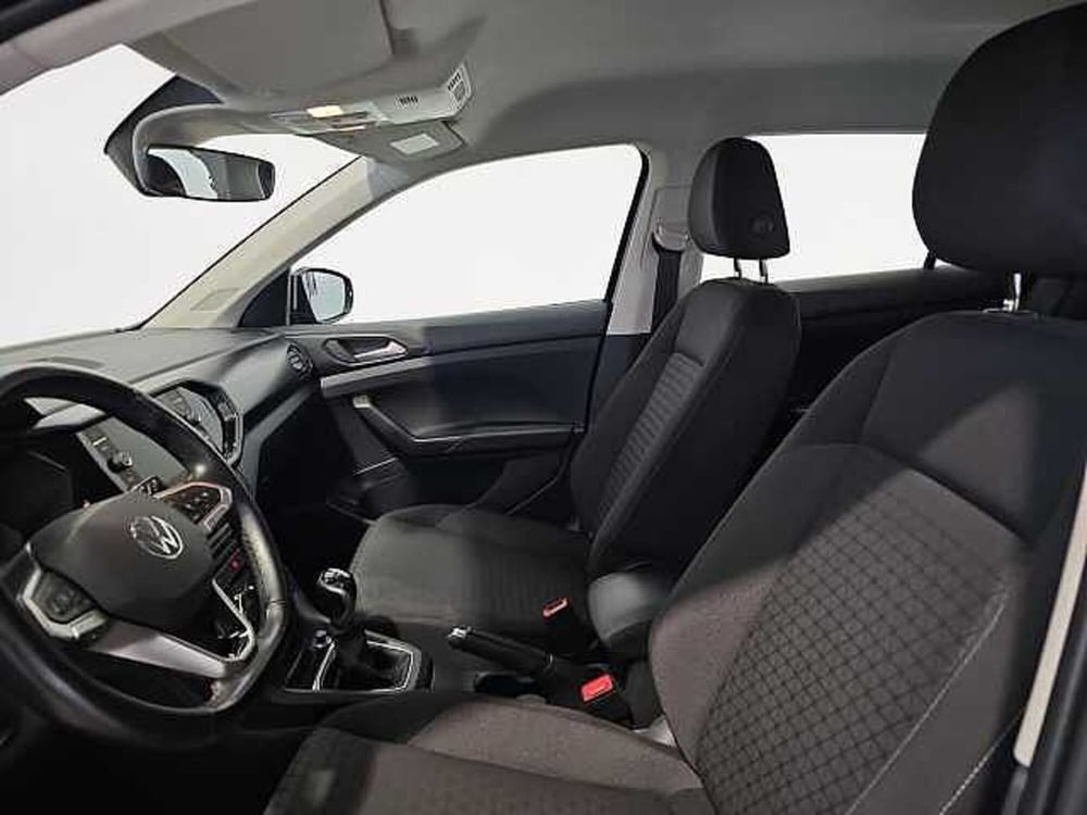 Volkswagen T-Cross usata a Lecco (12)