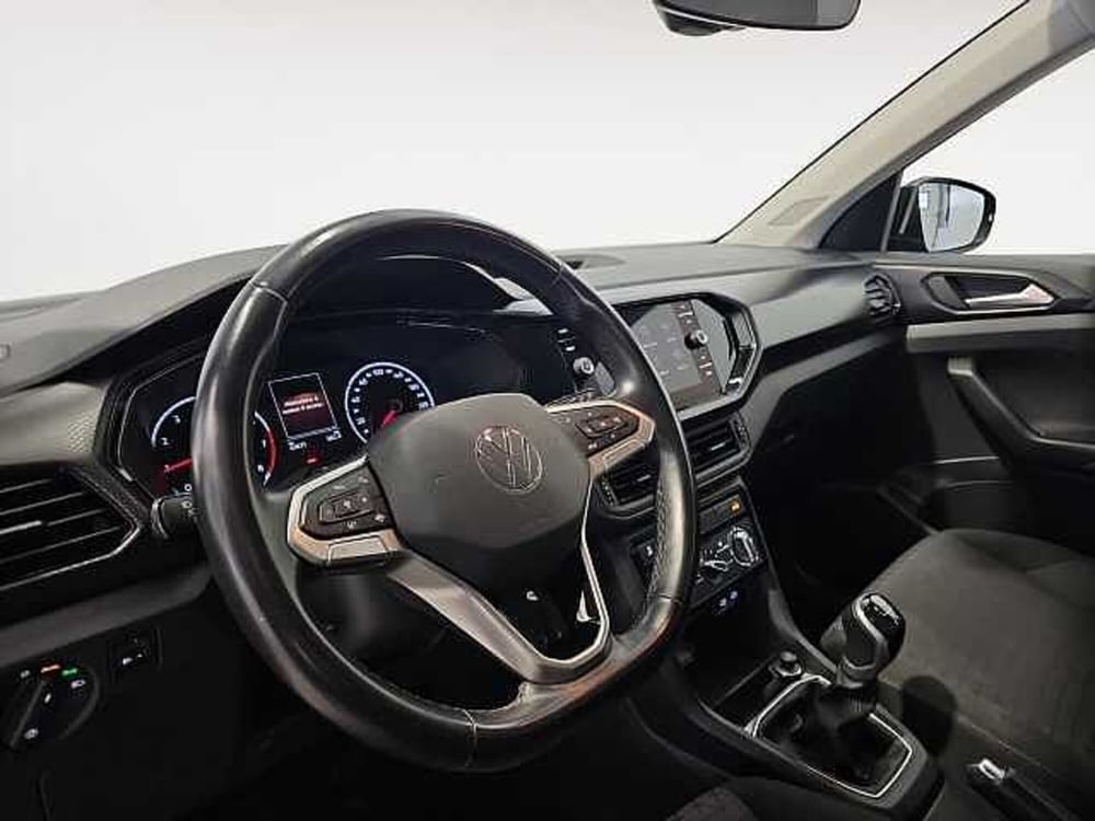 Volkswagen T-Cross usata a Lecco (14)