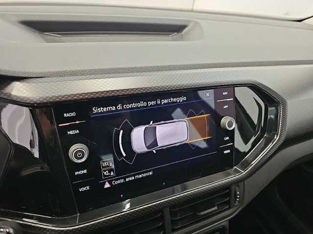 Volkswagen T-Cross usata a Lecco (18)