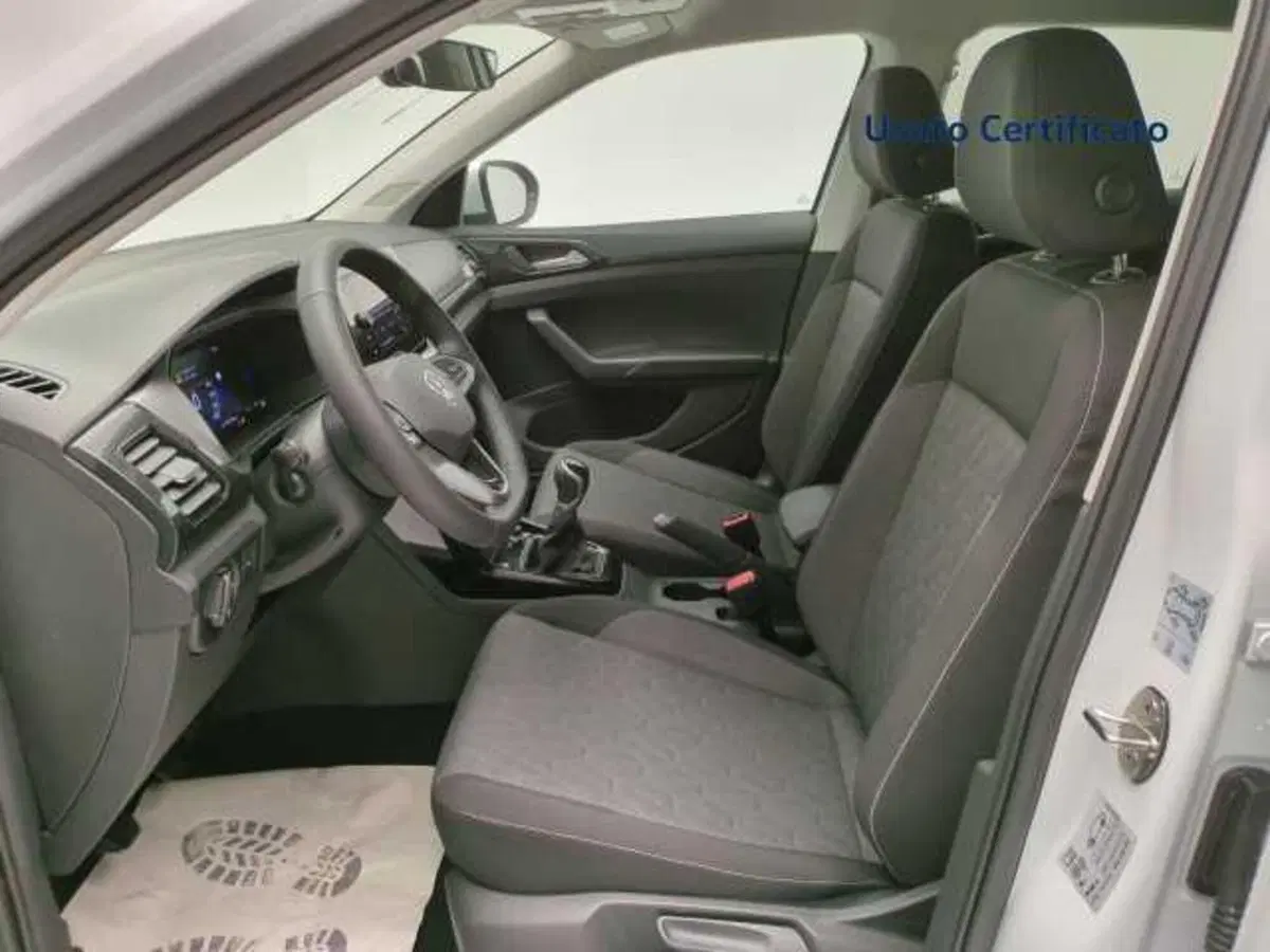 Volkswagen T-Cross nuova a Avellino (12)
