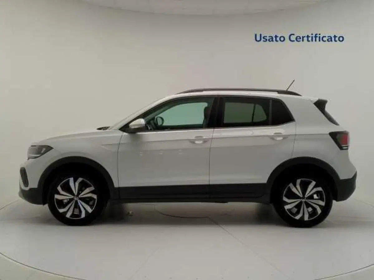 Volkswagen T-Cross nuova a Avellino (4)