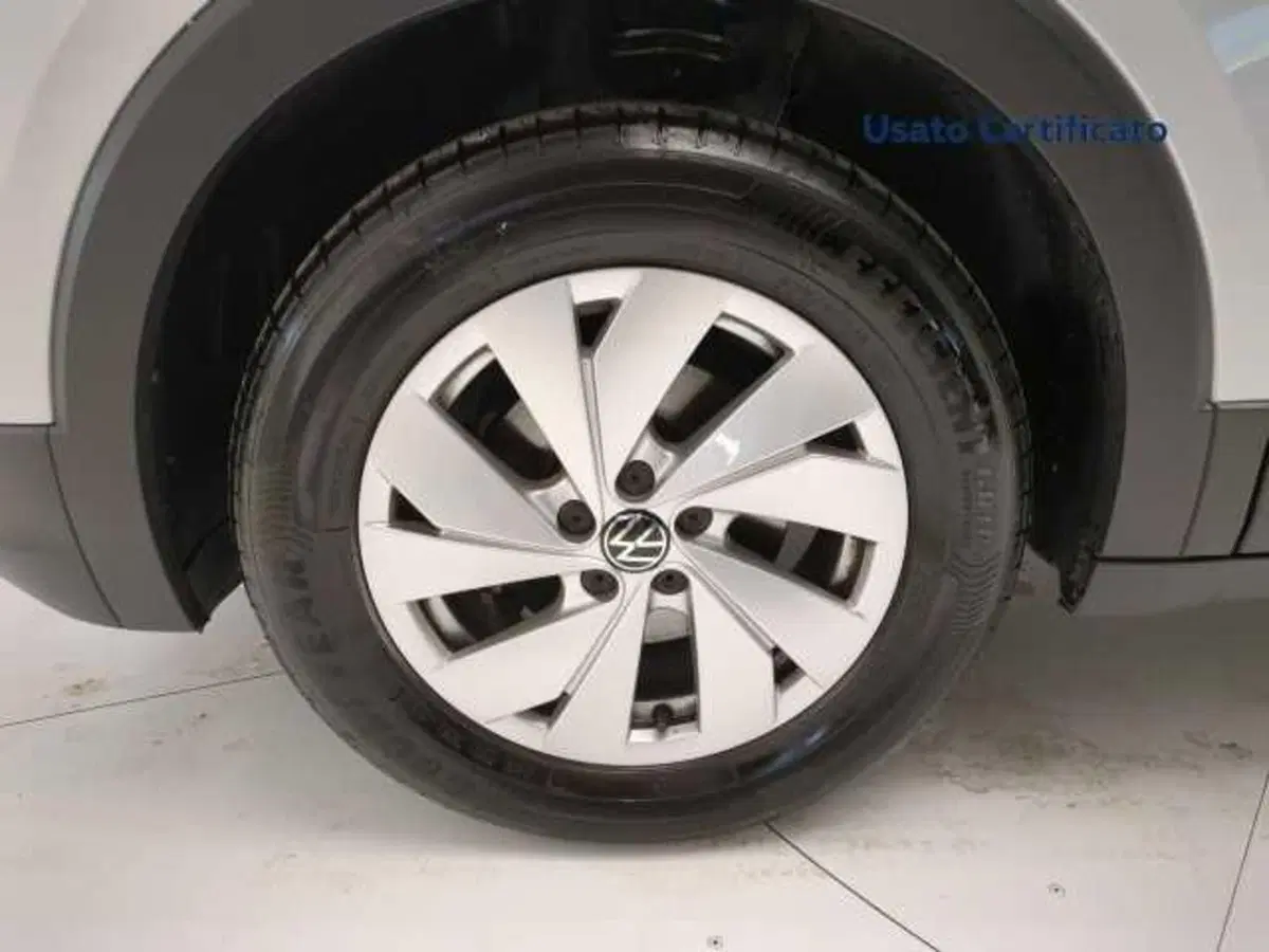 Volkswagen T-Cross usata a Avellino (10)