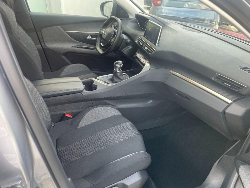 Peugeot 3008 usata a Lecce (15)