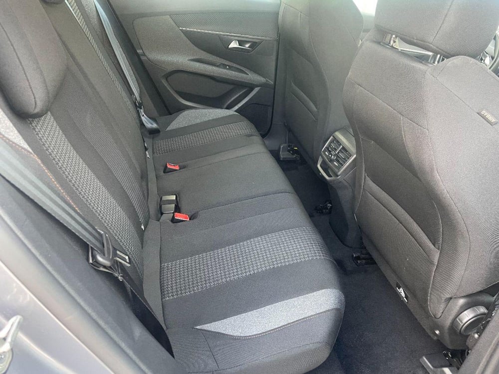 Peugeot 3008 usata a Lecce (18)