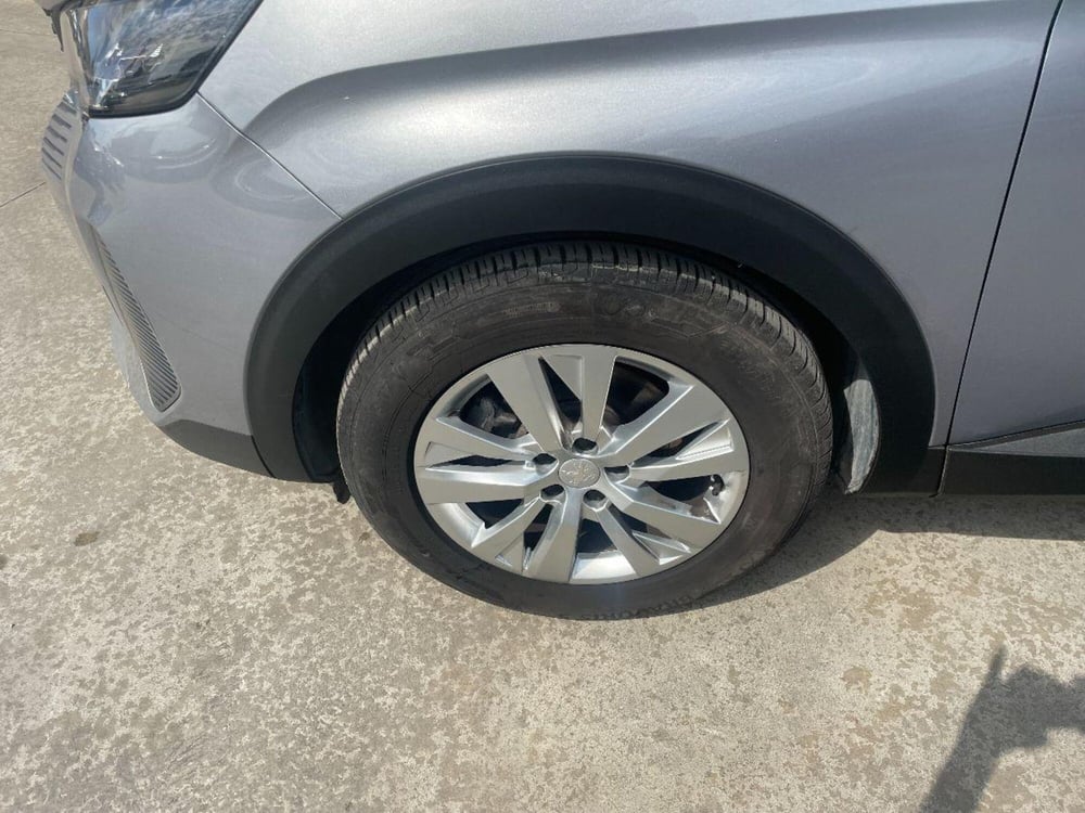Peugeot 3008 usata a Lecce (4)