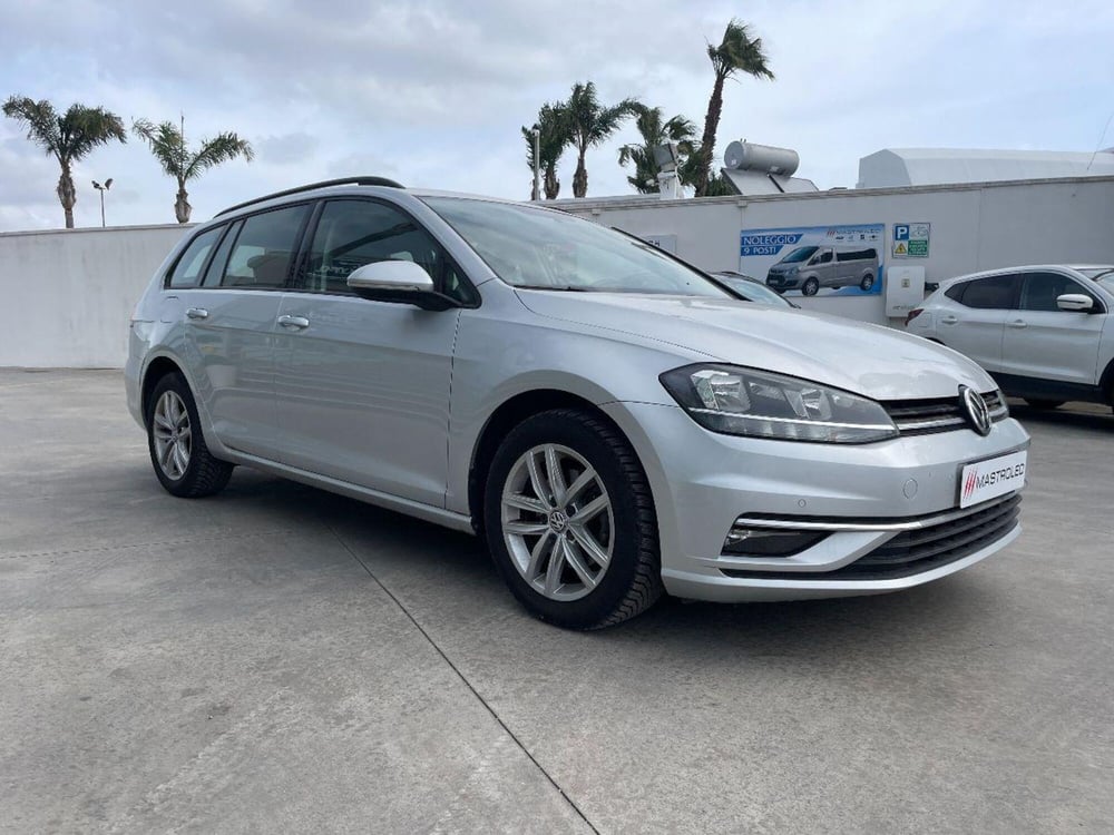 Volkswagen Golf Variant usata a Lecce (10)