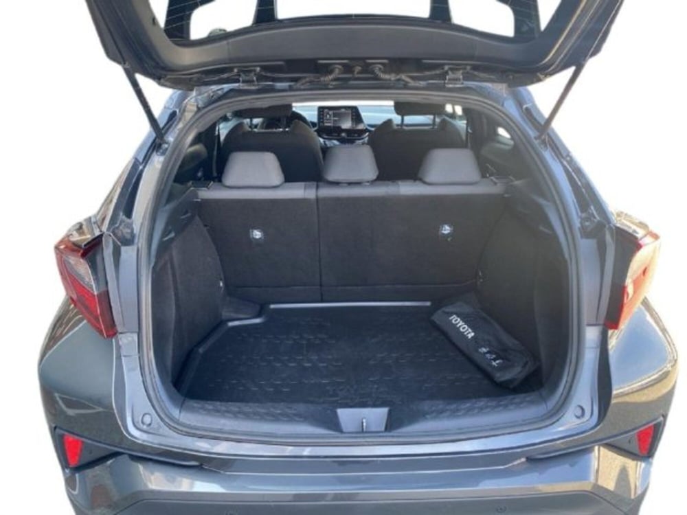 Toyota Toyota C-HR usata a Vercelli (11)