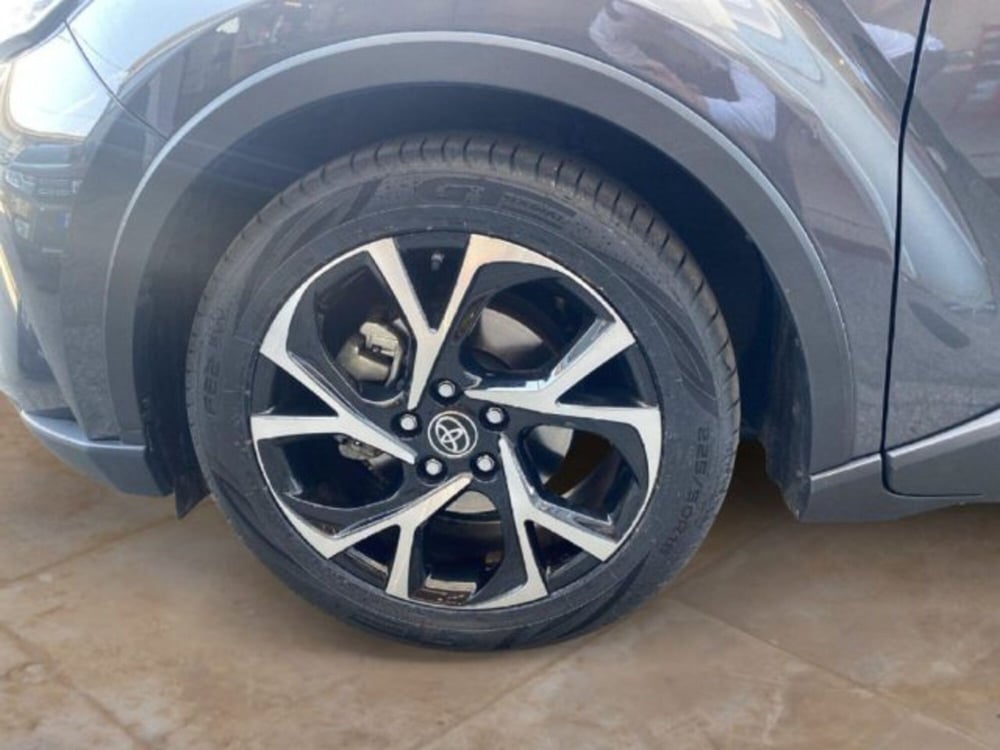 Toyota Toyota C-HR usata a Vercelli (15)