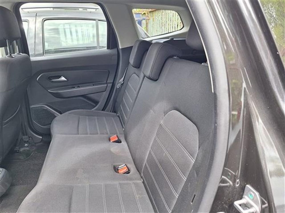 Dacia Duster usata a Firenze (9)