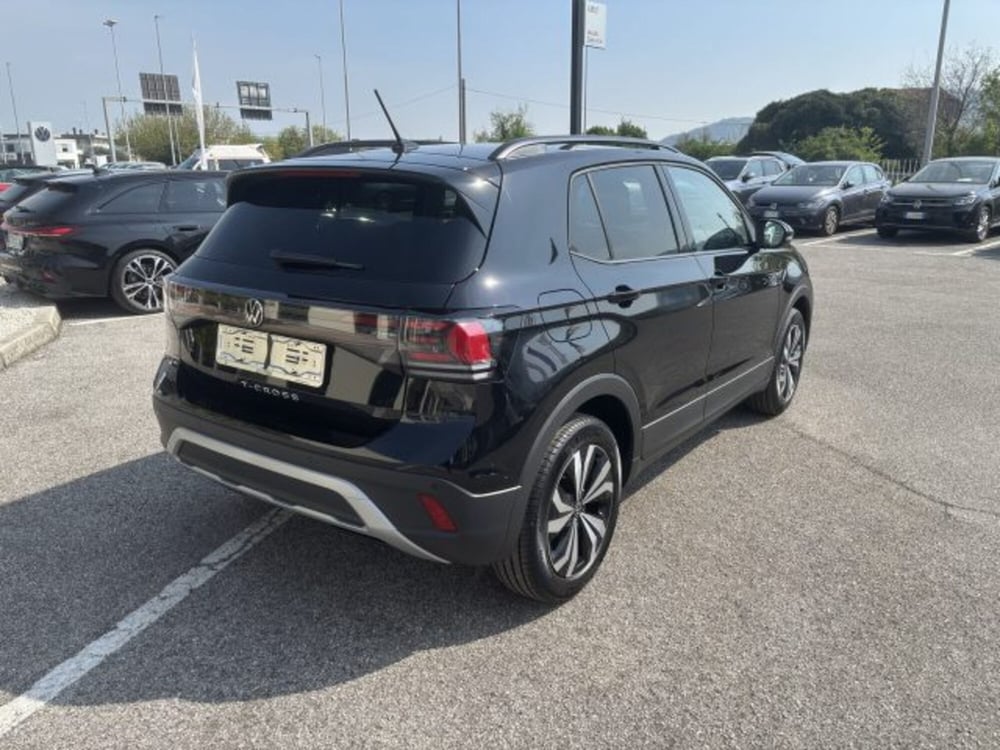 Volkswagen T-Cross nuova a Vicenza (3)
