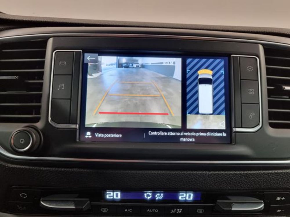 Opel Zafira Life usata a Como (13)