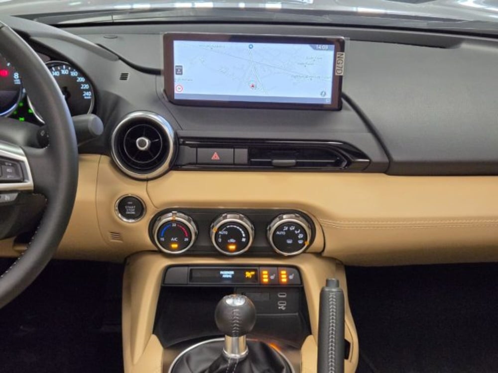 Mazda MX-5 nuova a Brescia (14)