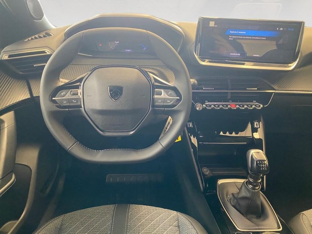 Peugeot 2008 nuova a Torino (7)