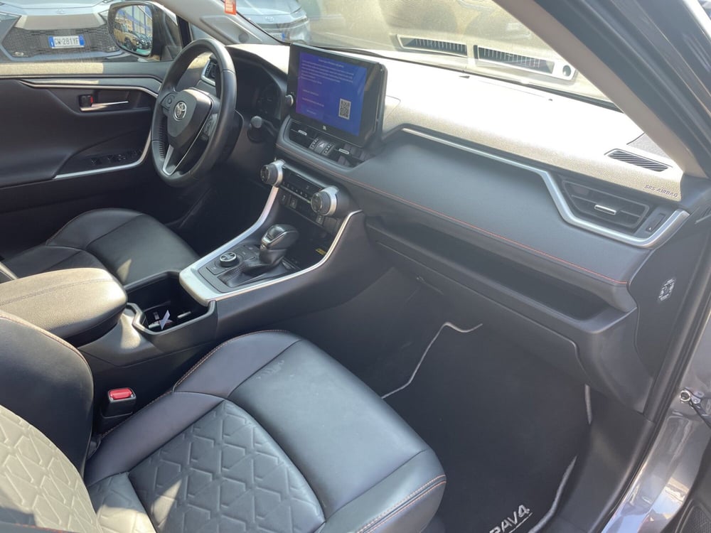 Toyota Rav4 usata a Piacenza (9)