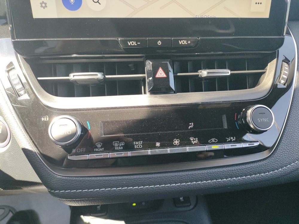 Toyota Corolla Touring Sports nuova a Catania (14)