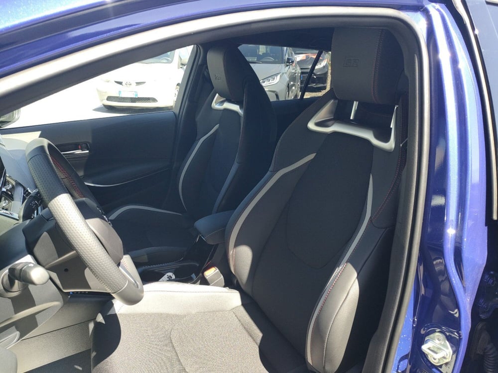 Toyota Corolla Touring Sports nuova a Catania (8)