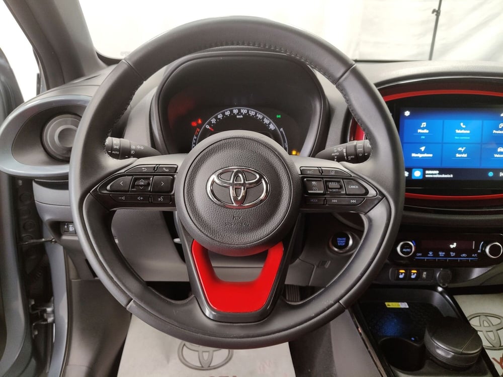 Toyota Aygo X usata a Roma (12)