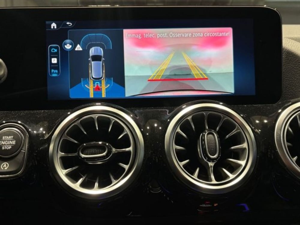 Mercedes-Benz GLA SUV nuova a Bologna (12)