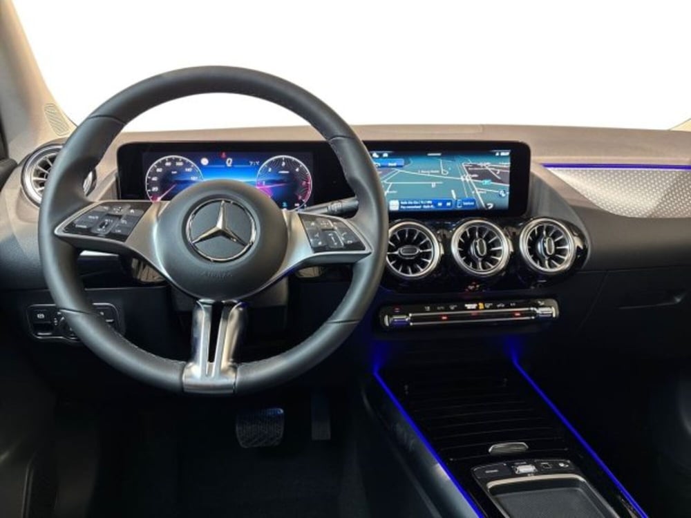 Mercedes-Benz GLA SUV nuova a Bologna (14)