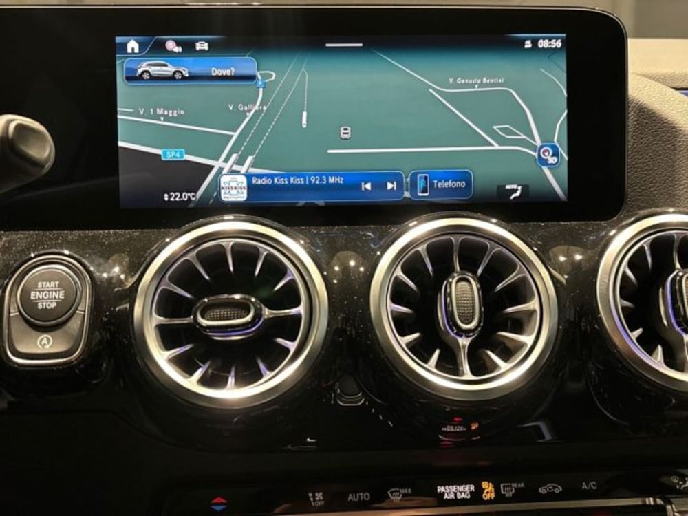Mercedes-Benz GLA SUV nuova a Bologna (17)