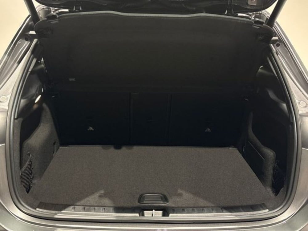 Mercedes-Benz GLA SUV nuova a Bologna (7)