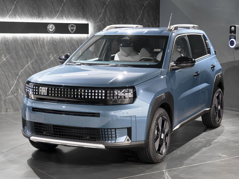 Fiat Grande Panda nuova a Prato