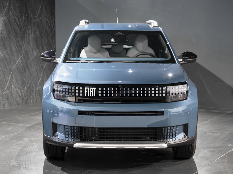 Fiat Grande Panda nuova a Prato (2)