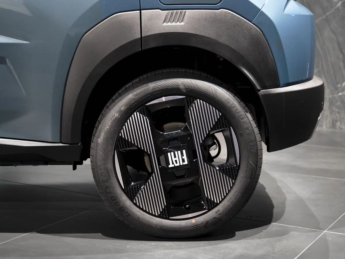 Fiat Grande Panda nuova a Prato (5)