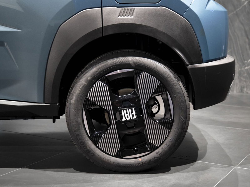 Fiat Grande Panda nuova a Prato (5)