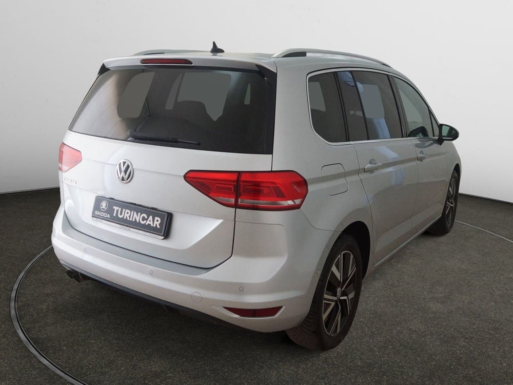 Volkswagen Touran usata a Torino (6)
