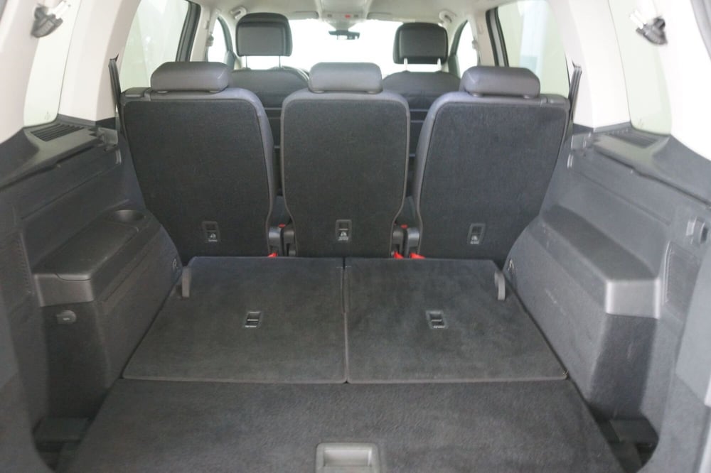 Volkswagen Touran usata a Torino (7)