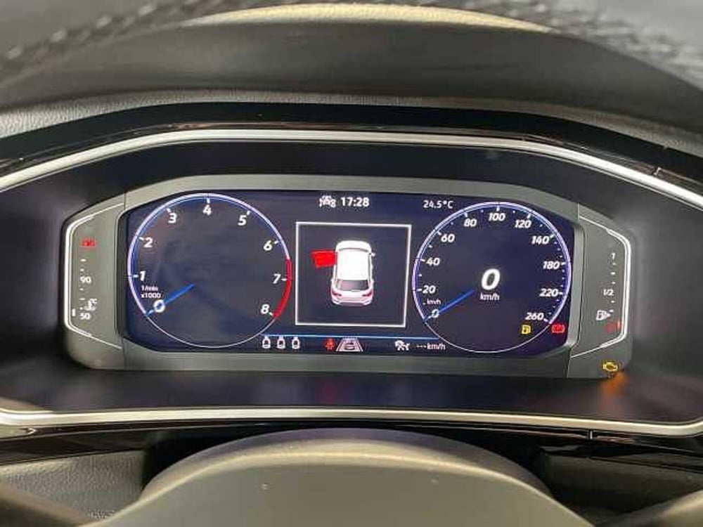 Volkswagen T-Roc usata a Prato (13)