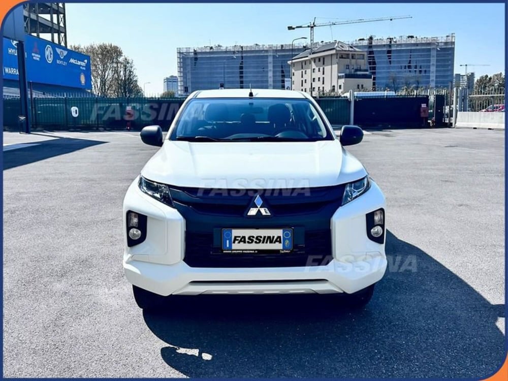 Mitsubishi L200 usata a Milano (2)