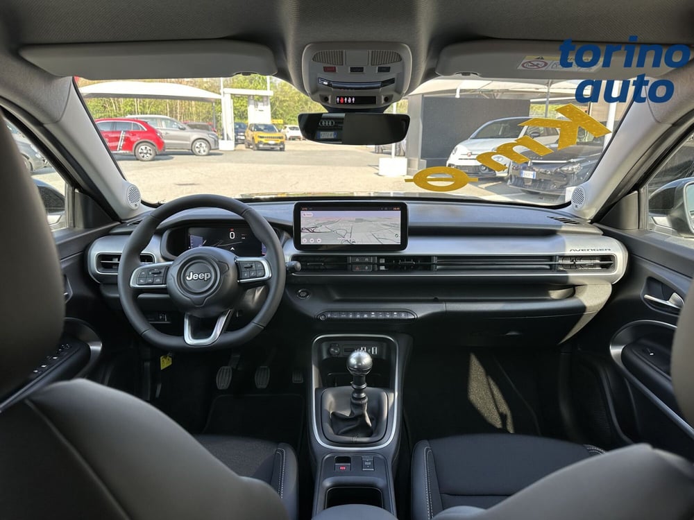 Jeep Avenger nuova a Torino (14)