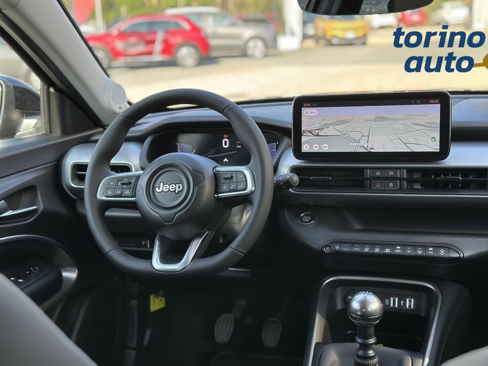 Jeep Avenger nuova a Torino (16)