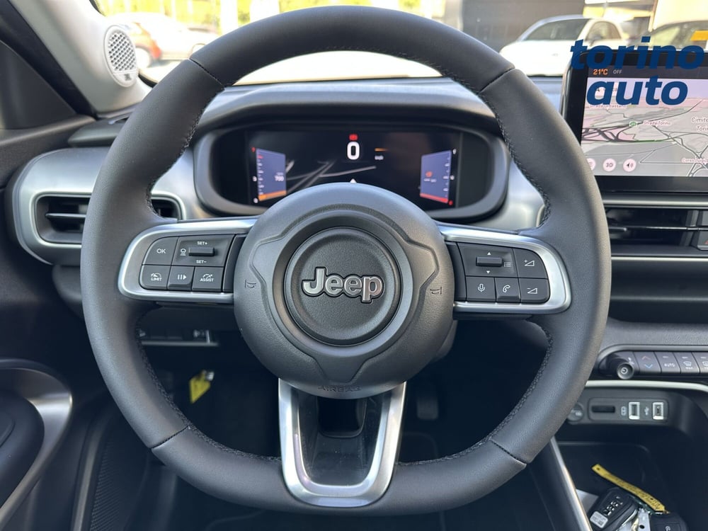 Jeep Avenger nuova a Torino (17)