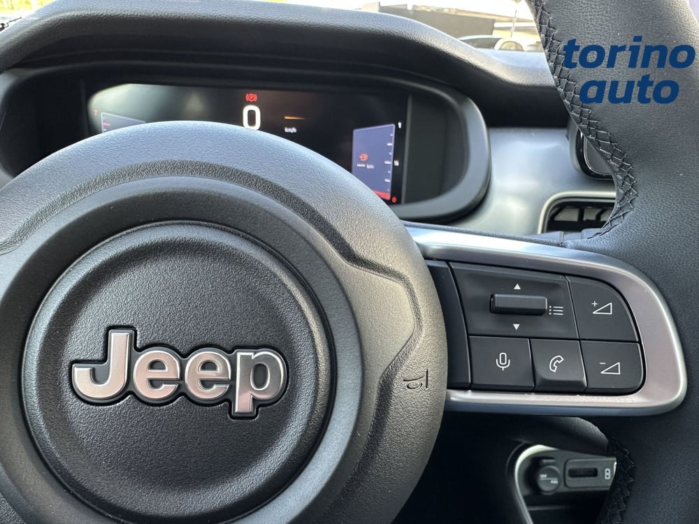Jeep Avenger nuova a Torino (19)