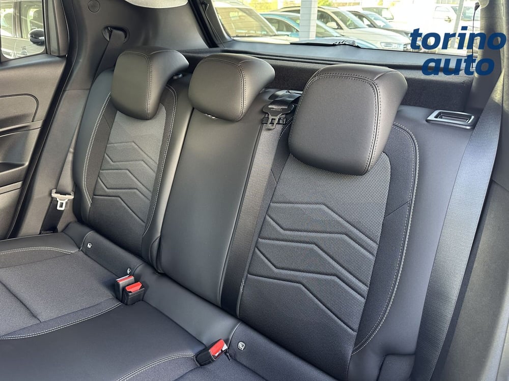 Jeep Avenger nuova a Torino (12)