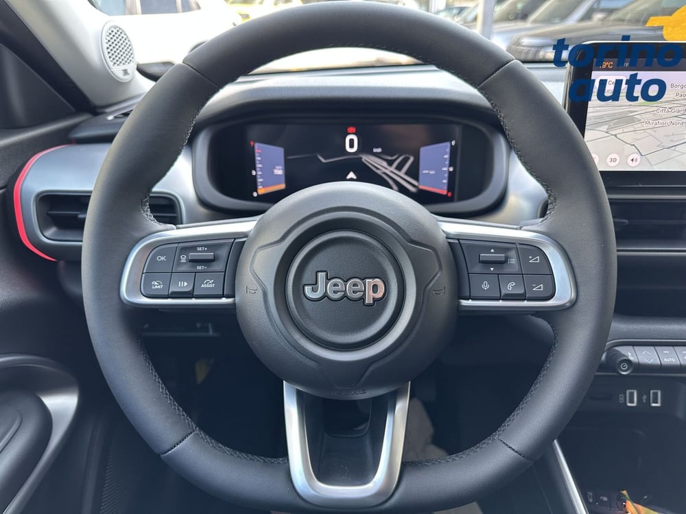 Jeep Avenger nuova a Torino (17)