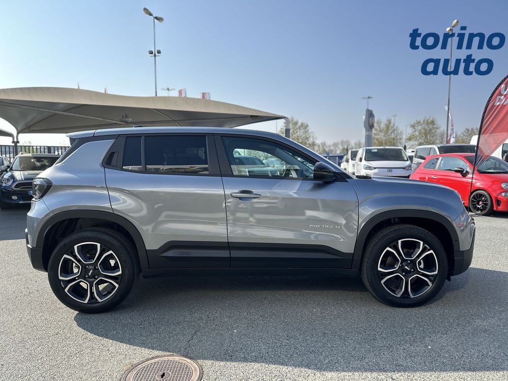 Jeep Avenger nuova a Torino (8)