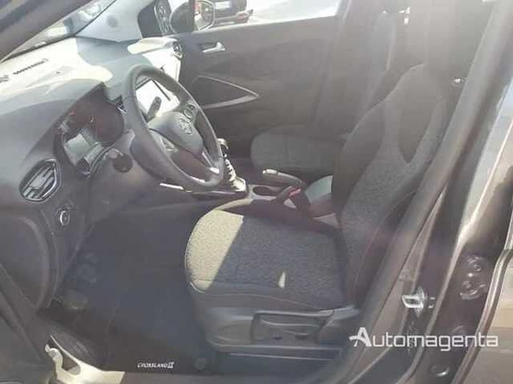 Opel Crossland nuova a Milano (8)
