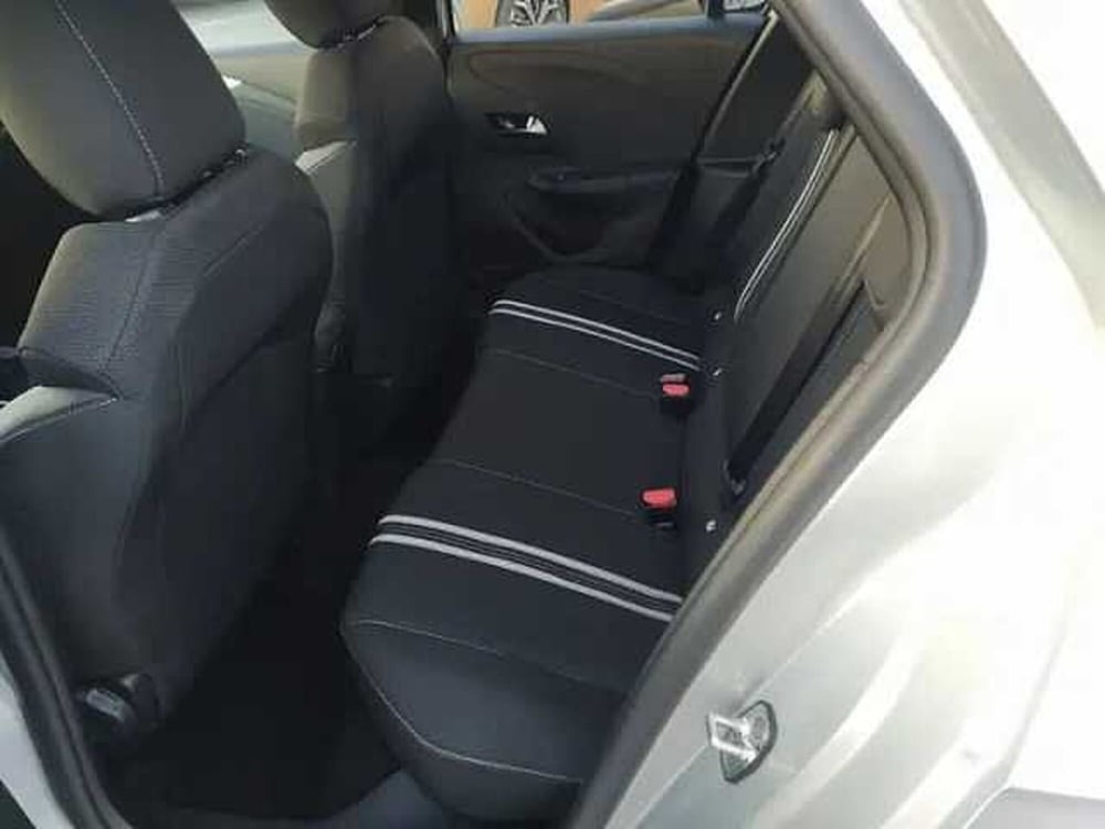 Opel Corsa nuova a Milano (11)