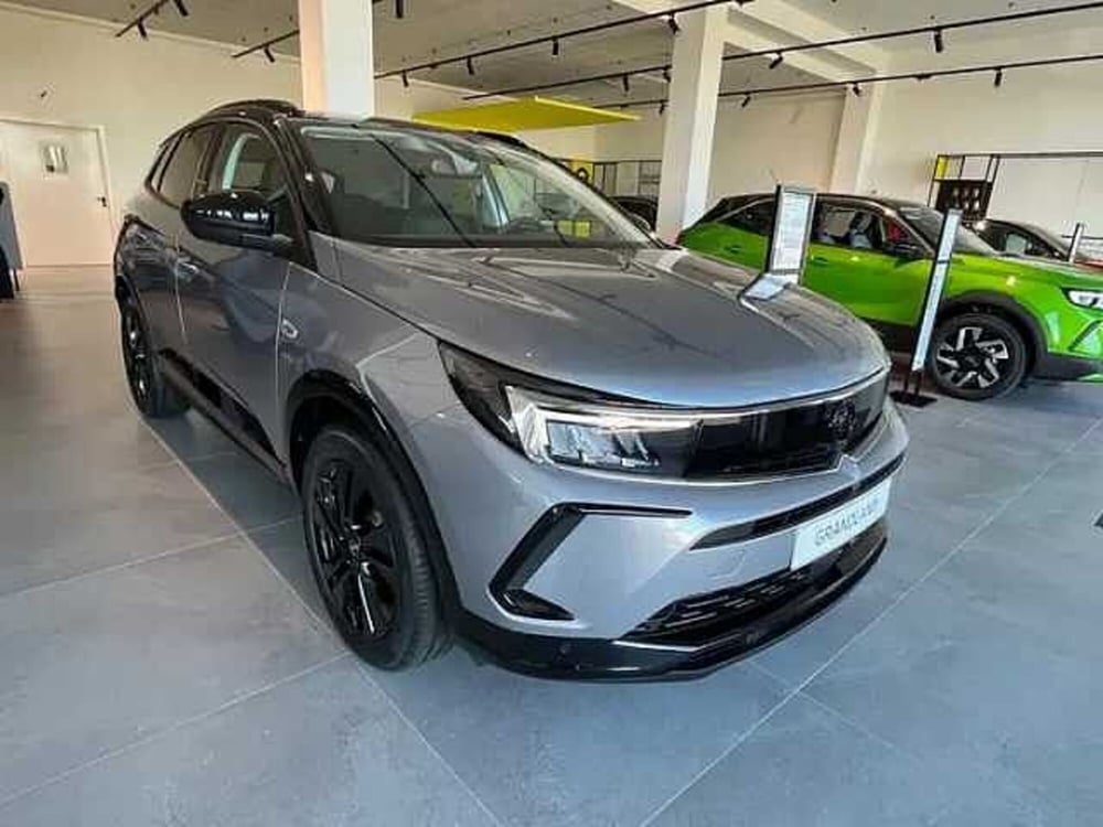 Opel Grandland nuova a Milano