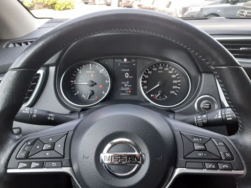Nissan Qashqai usata a Modena (9)