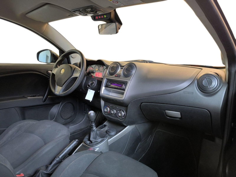 Alfa Romeo MiTo usata a Udine (11)