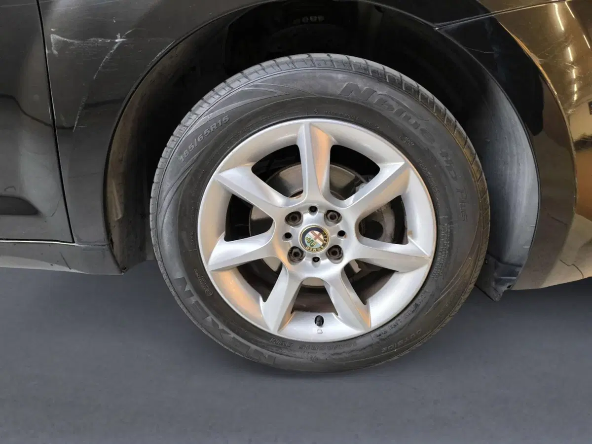 Alfa Romeo MiTo usata a Udine (7)