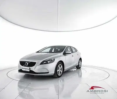 Volvo V40 D2 Geartronic Business del 2018 usata a Corciano